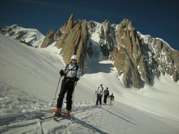 ski randonnée dans le haut de la vallée blanche chamonix