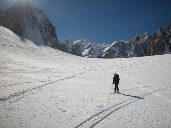 ski randonnée dans le haut de la vallée blanche chamonix