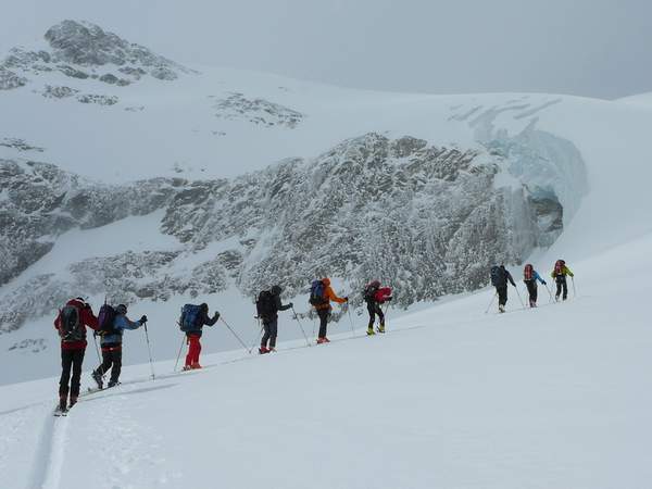 Guide raid ski initiation Wildstrubel