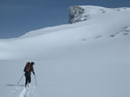 Raid à ski Gemmi - Wildstrubel : descente du Wildstrubel sur Engstligenalp par l'Ammertengletscher