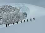 Raid à ski Gemmi - Wildstrubel : descente du Wildstrubel sur Engstligenalp par l'Ammertengletscher