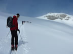 Raid à ski Gemmi - Wildstrubel : descente du Wildstrubel sur Engstligenalp par l'Ammertengletscher