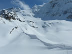 Raid à ski Gemmi - Wildstrubel : descente du Wildstrubel sur Engstligenalp par l'Ammertengletscher