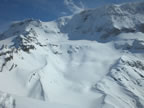 Raid à ski Gemmi - Wildstrubel : descente du Wildstrubel sur Engstligenalp par l'Ammertengletscher
